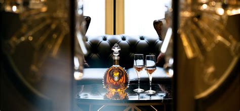 Official LOUIS XIII Cognac website 